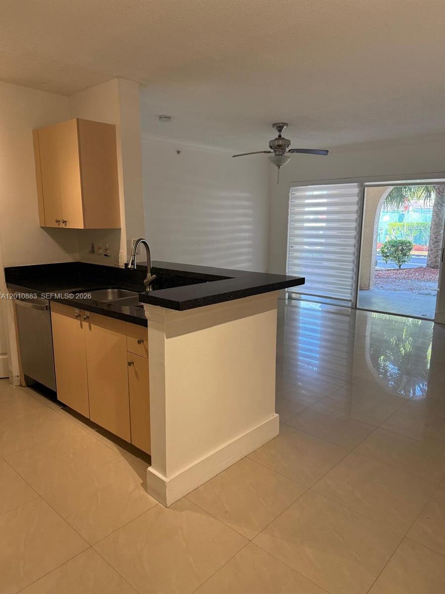 AVENTINE AT MIRAMAR CONDO - Residential Lease