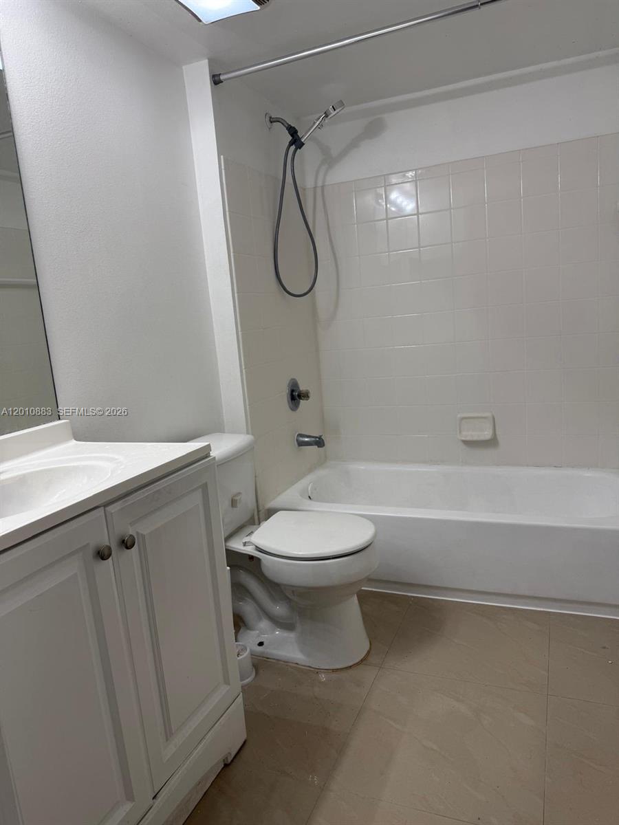 AVENTINE AT MIRAMAR CONDO - Residential Lease