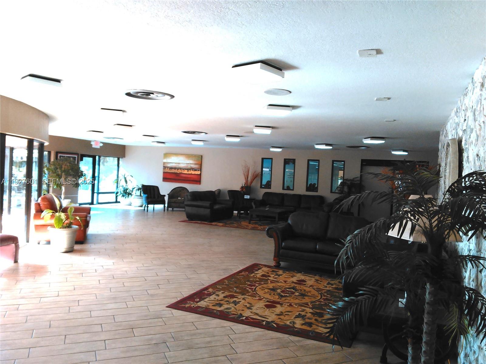 SUNRISE LAKES 68 CONDO - Residential