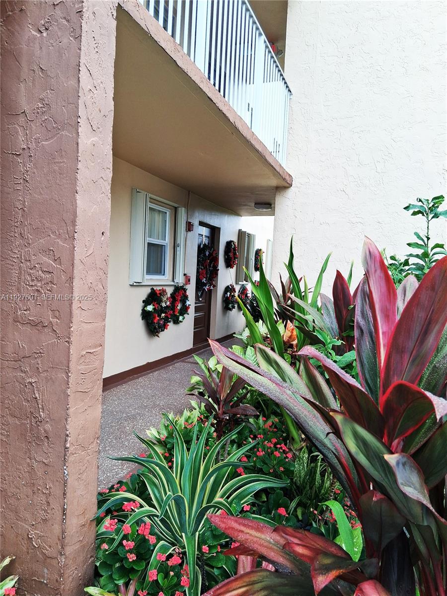 SUNRISE LAKES 68 CONDO - Residential