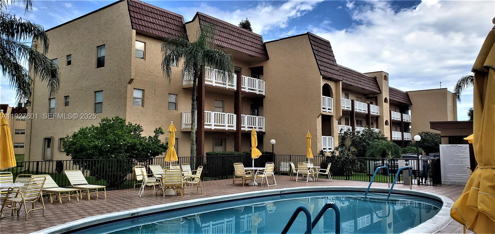 SUNRISE LAKES 68 CONDO - Residential