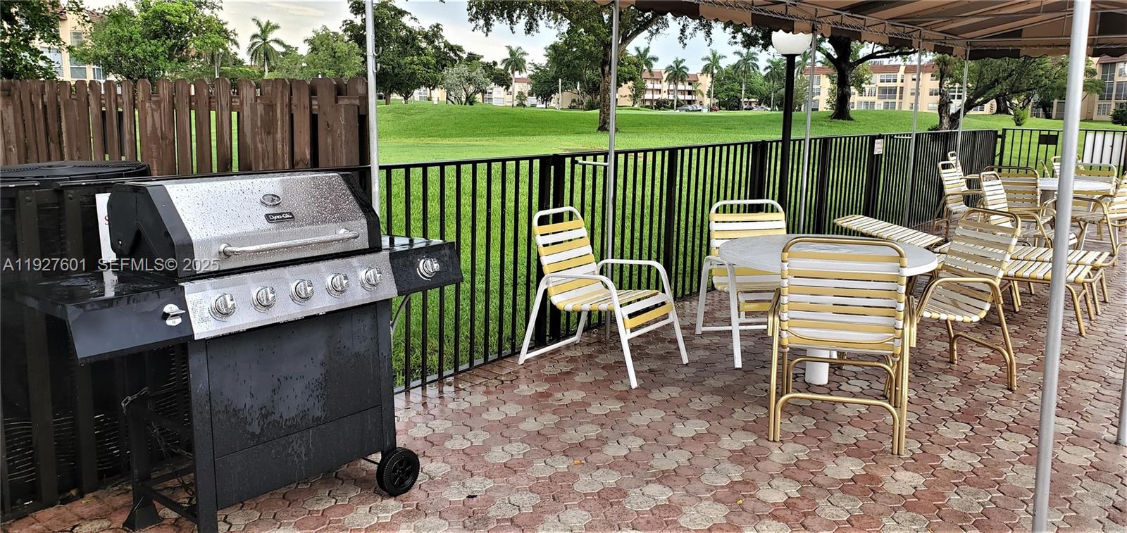 SUNRISE LAKES 68 CONDO - Residential