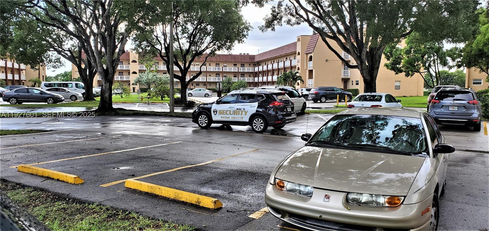 SUNRISE LAKES 68 CONDO - Residential