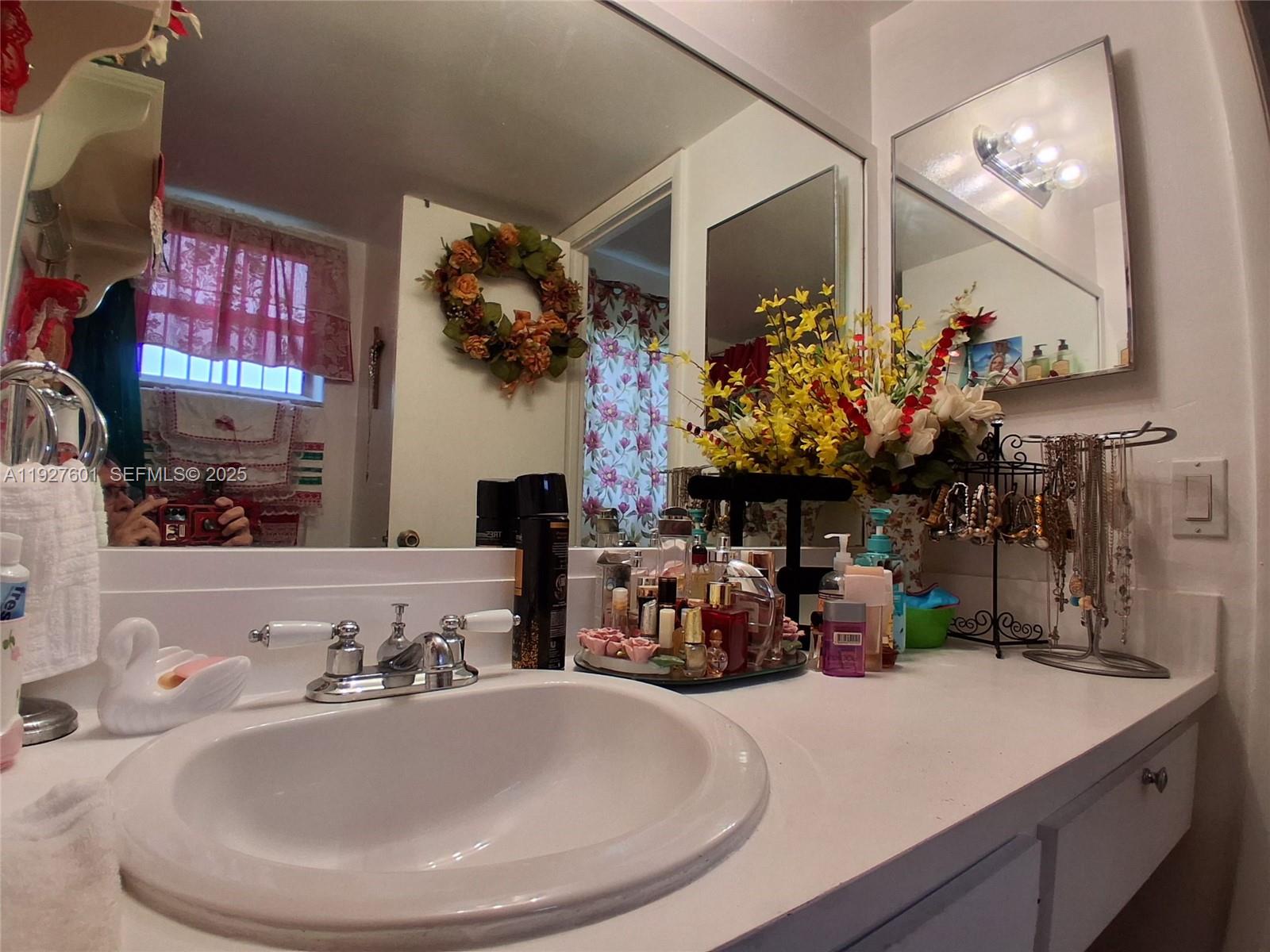 SUNRISE LAKES 68 CONDO - Residential