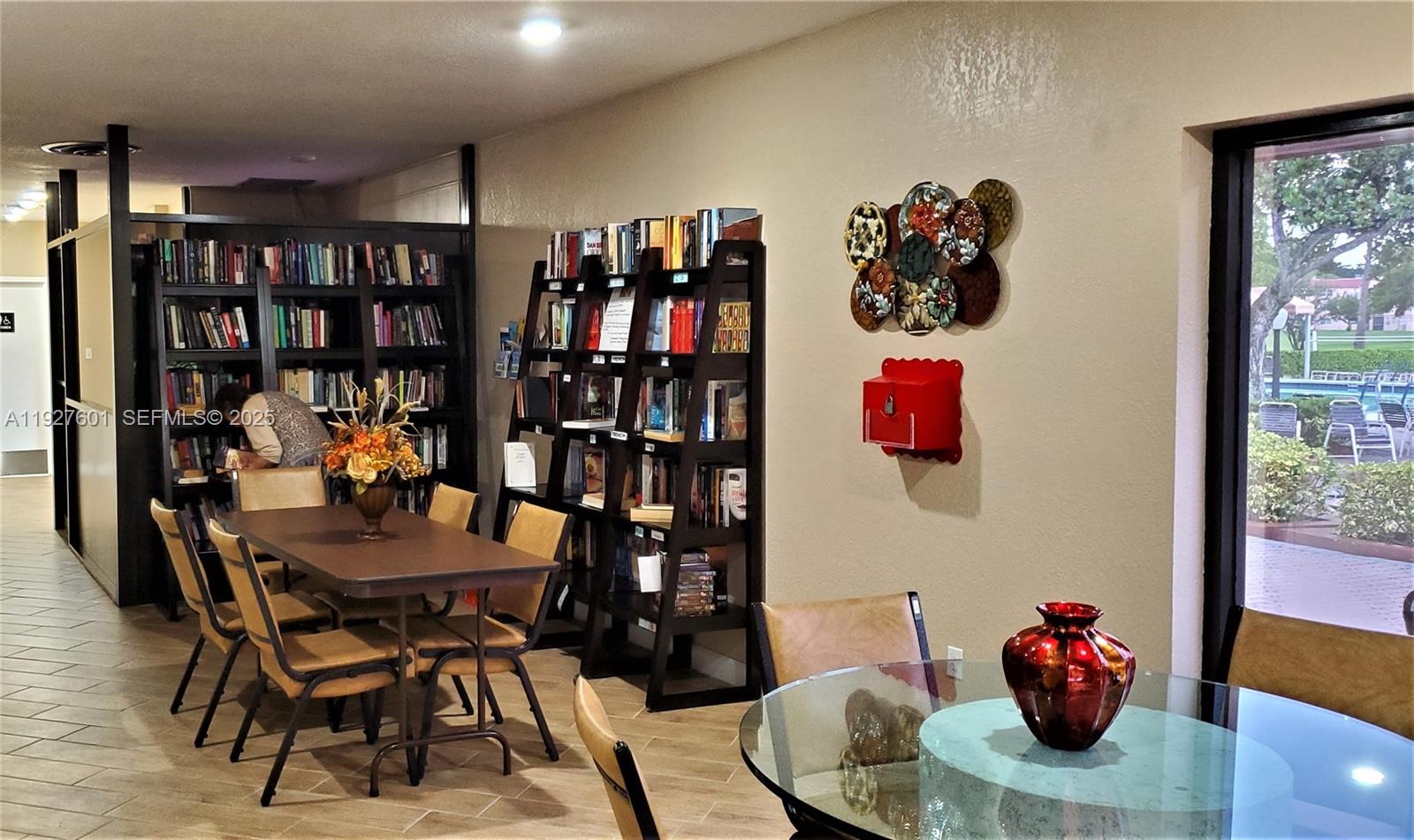 SUNRISE LAKES 68 CONDO - Residential