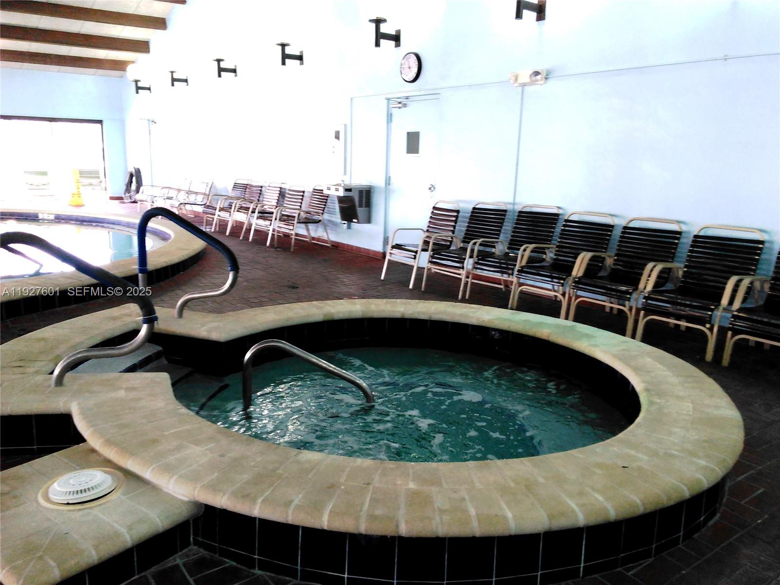 SUNRISE LAKES 68 CONDO - Residential