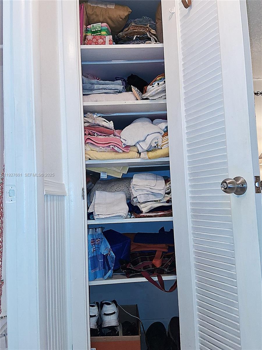 SUNRISE LAKES 68 CONDO - Residential