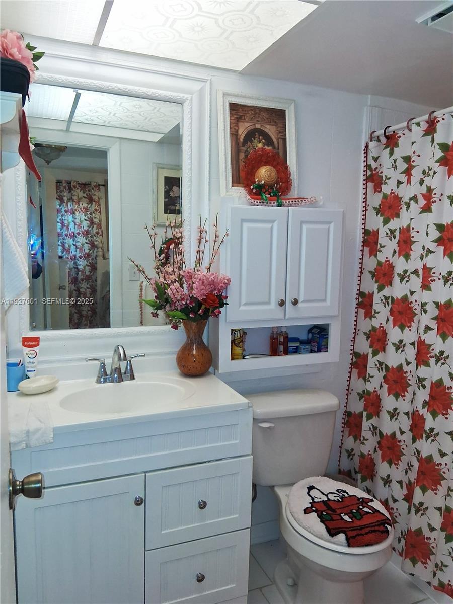 SUNRISE LAKES 68 CONDO - Residential