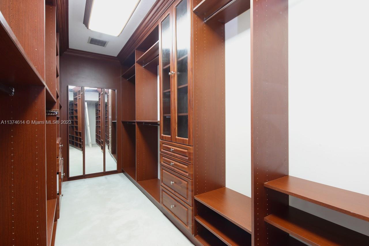 HELMS COUNTRY ESTATES ADD - Residential Lease