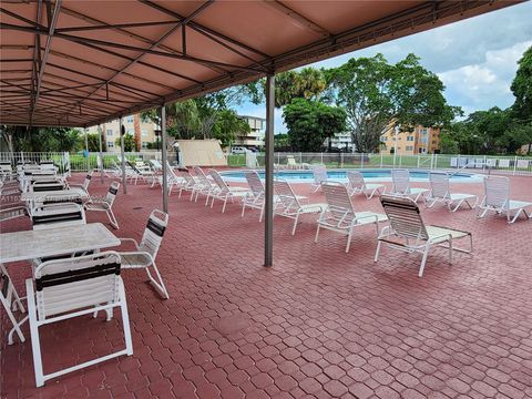 A home in Lauderdale Lakes