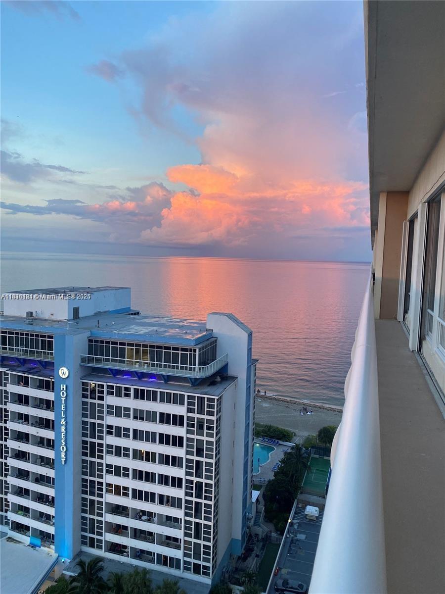 OCEAN CLUB CONDO - Residential Lease