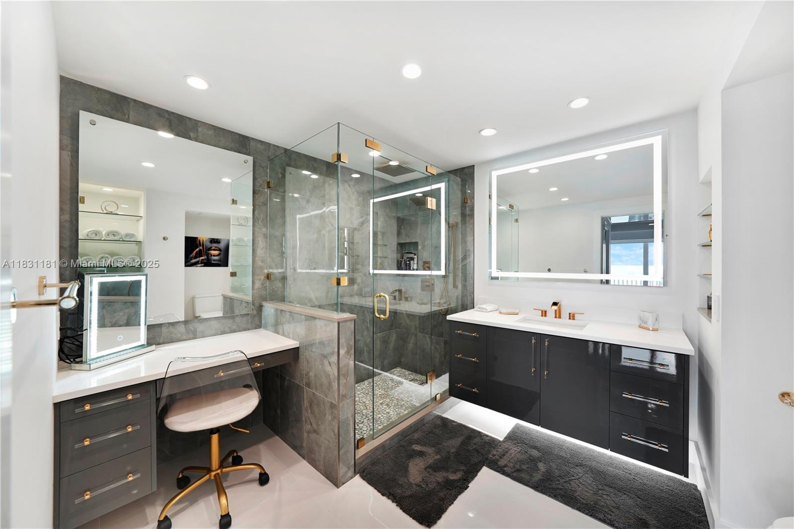 OCEAN CLUB CONDO - Residential Lease