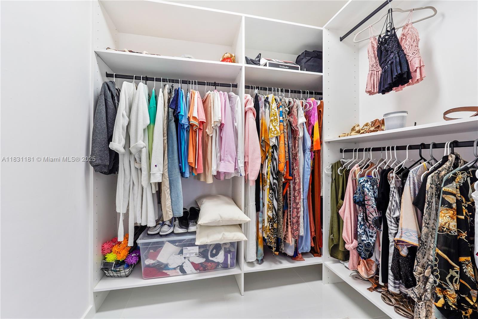 OCEAN CLUB CONDO - Residential Lease