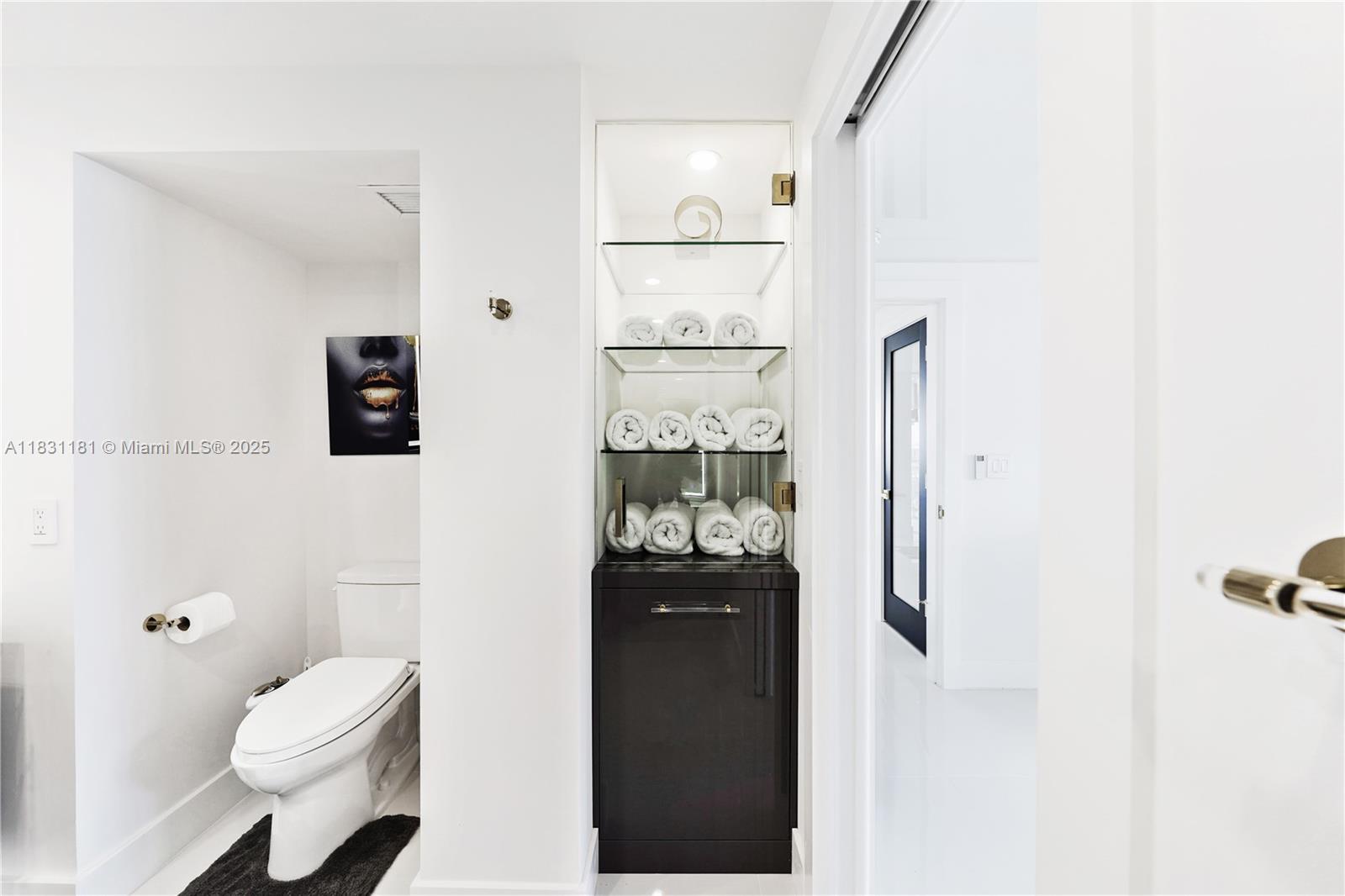 OCEAN CLUB CONDO - Residential Lease