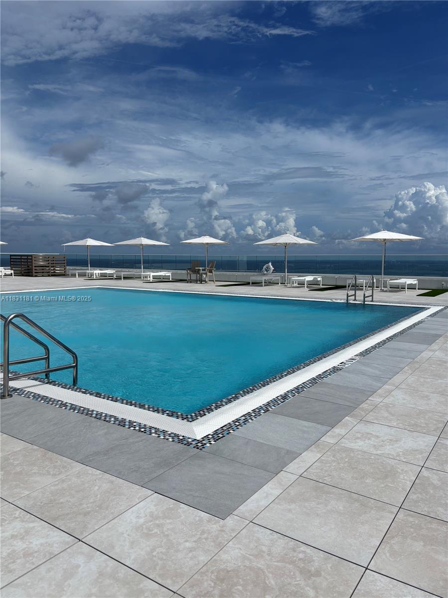 OCEAN CLUB CONDO - Residential Lease