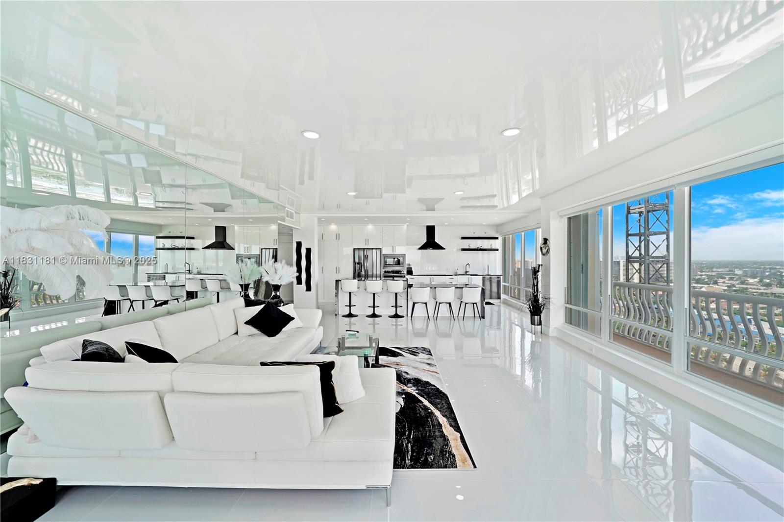 OCEAN CLUB CONDO - Residential Lease