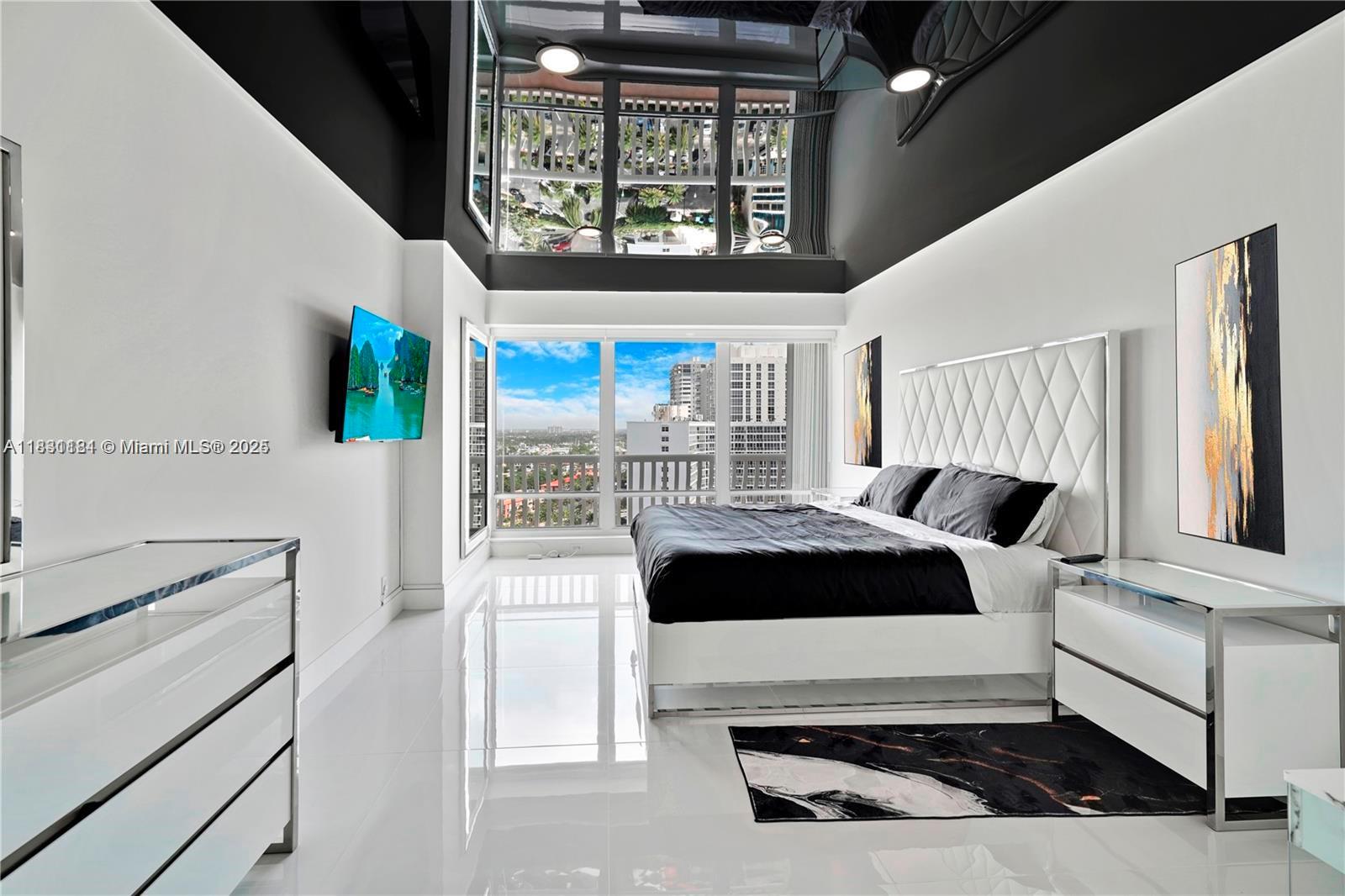 OCEAN CLUB CONDO - Residential Lease