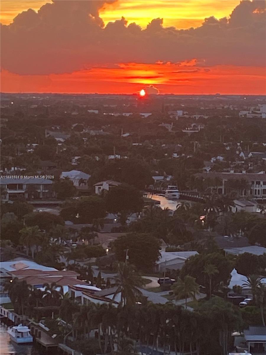 OCEAN CLUB CONDO - Residential Lease