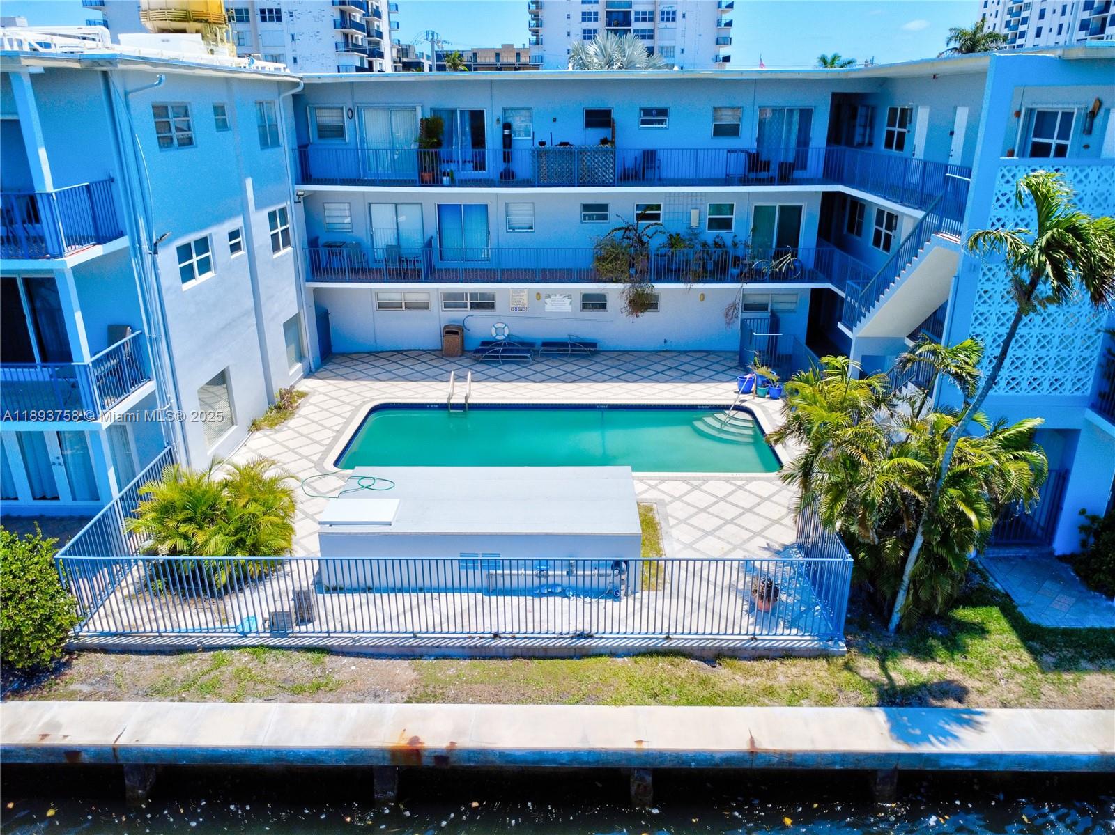 WATERWAY @ HOLLYWOOD BEAC - Residential Lease