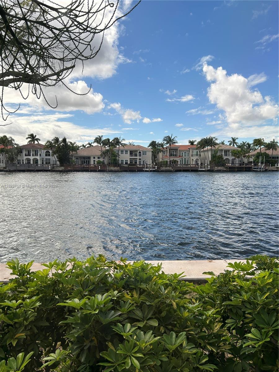 WATERWAY @ HOLLYWOOD BEAC - Residential Lease