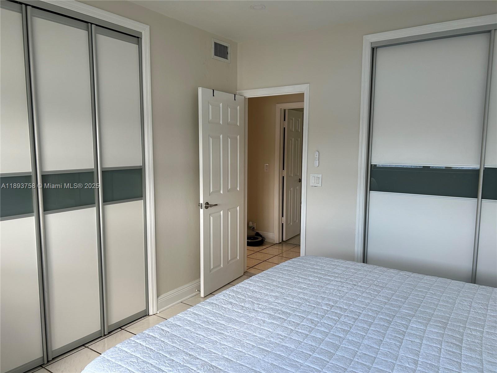 WATERWAY @ HOLLYWOOD BEAC - Residential Lease