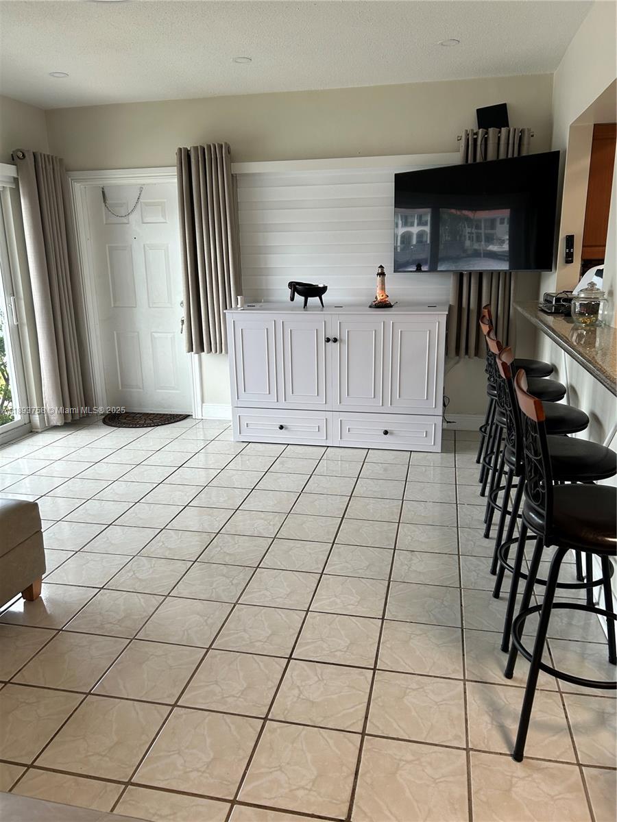 WATERWAY @ HOLLYWOOD BEAC - Residential Lease