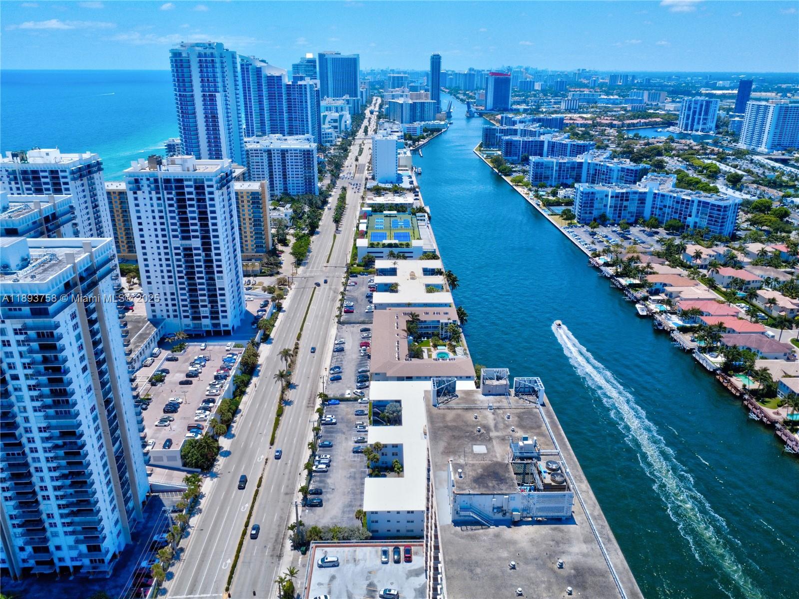 WATERWAY @ HOLLYWOOD BEAC - Residential Lease