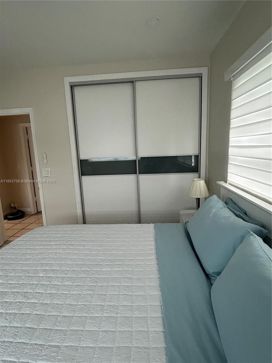 WATERWAY @ HOLLYWOOD BEAC - Residential Lease