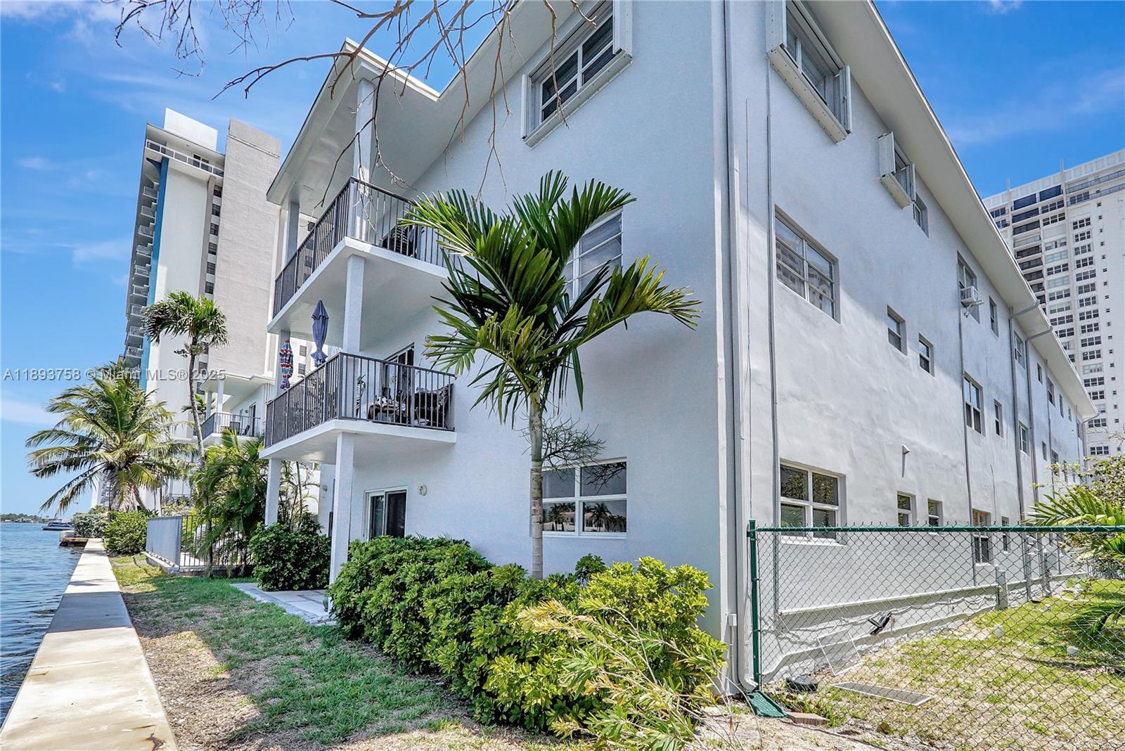 WATERWAY @ HOLLYWOOD BEAC - Residential Lease