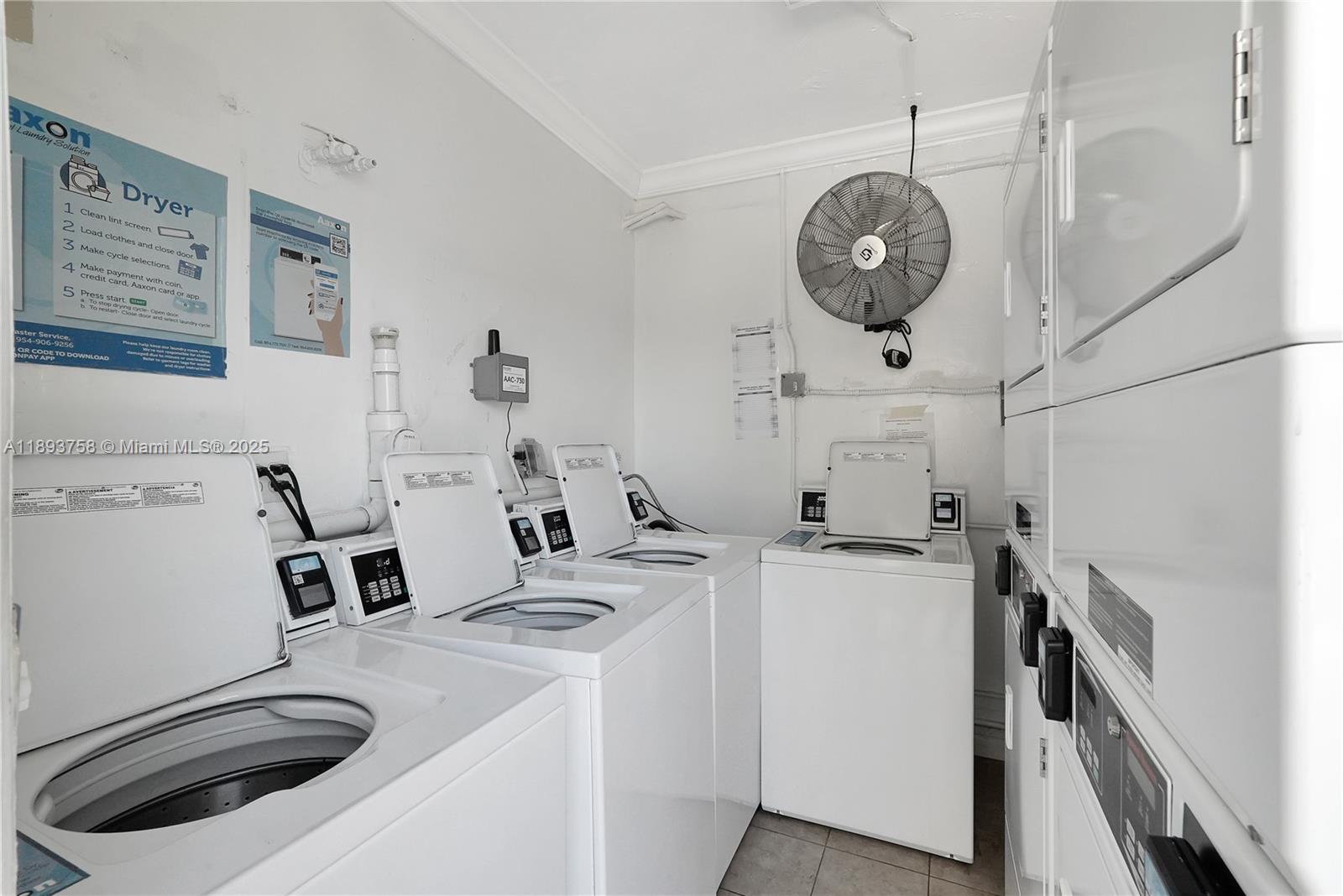 WATERWAY @ HOLLYWOOD BEAC - Residential Lease