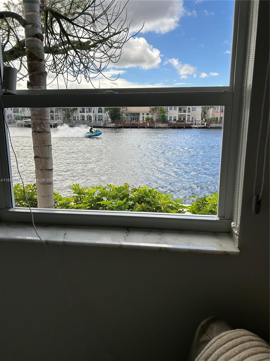 WATERWAY @ HOLLYWOOD BEAC - Residential Lease