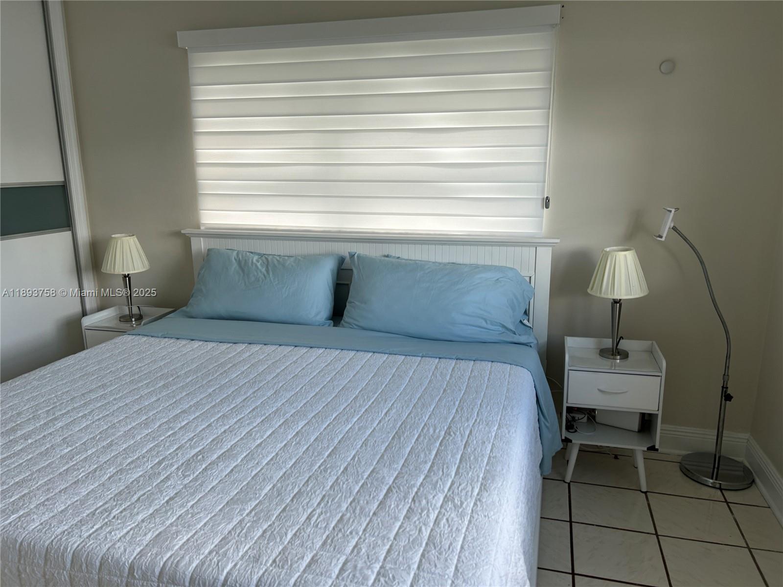 WATERWAY @ HOLLYWOOD BEAC - Residential Lease