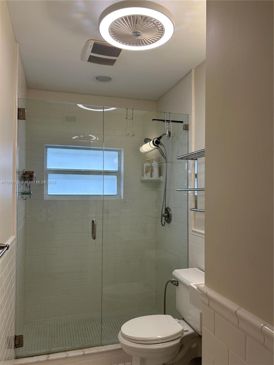 WATERWAY @ HOLLYWOOD BEAC - Residential Lease