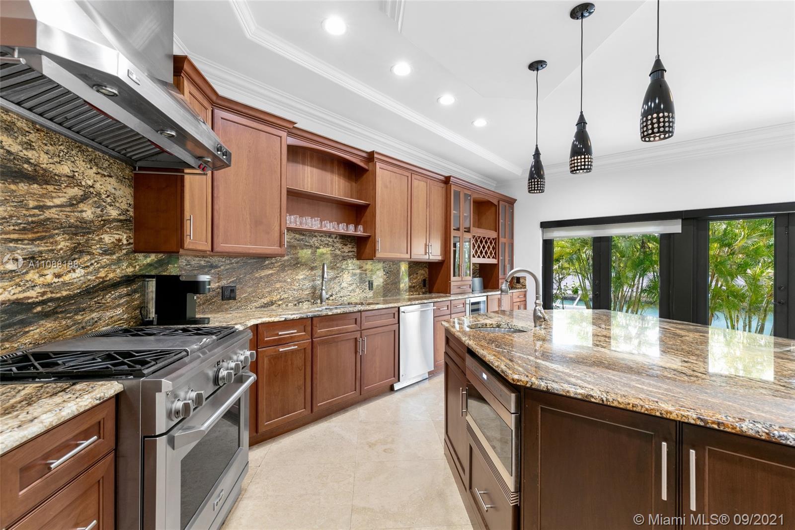 EASTERN SHORES - Residential