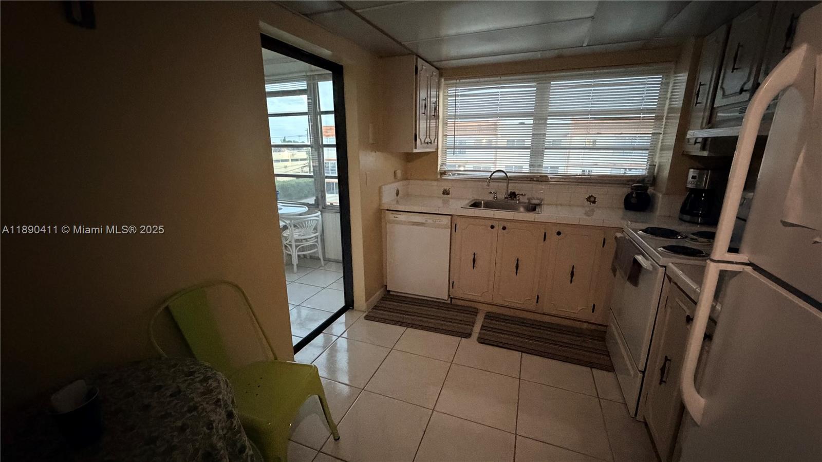 CYPRESS TREE CONDO BLDG 3 - Residential