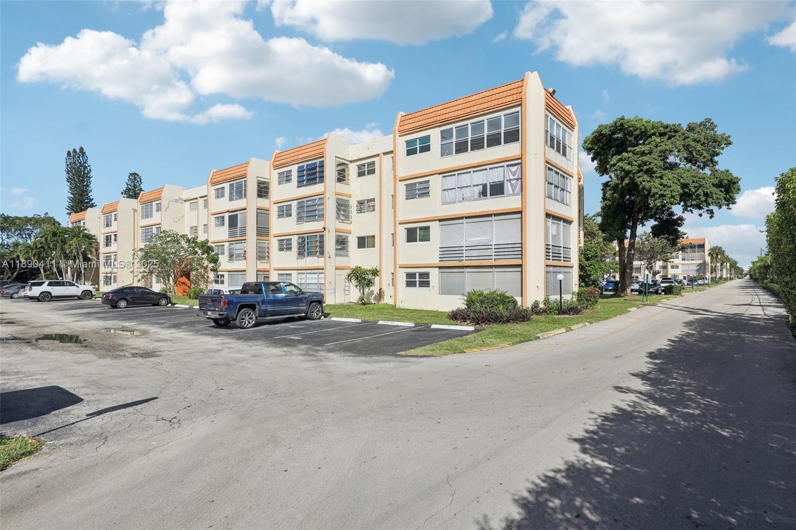 CYPRESS TREE CONDO BLDG 3 - Residential