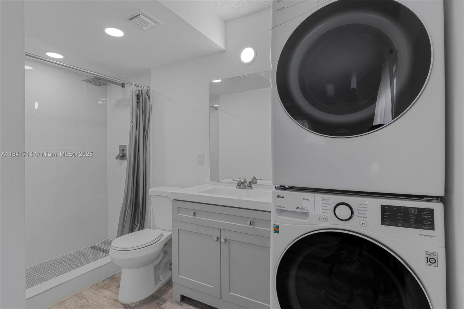 THE LEEWARD CONDO - Residential