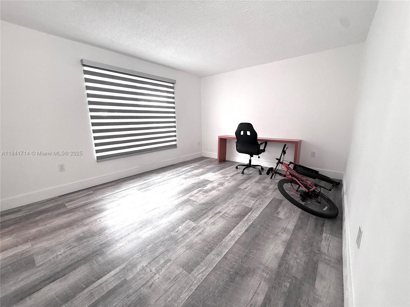 THE LEEWARD CONDO - Residential