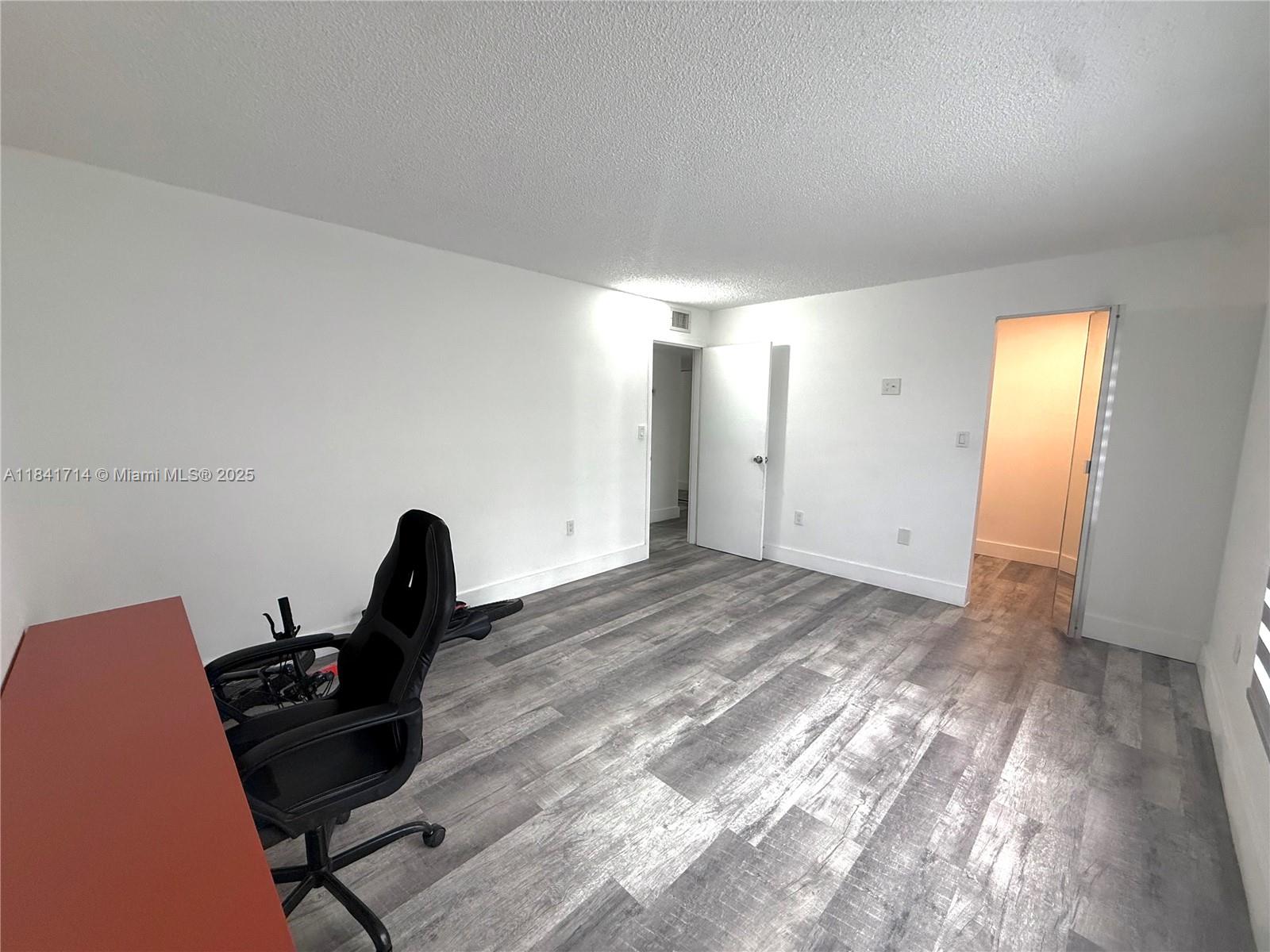 THE LEEWARD CONDO - Residential