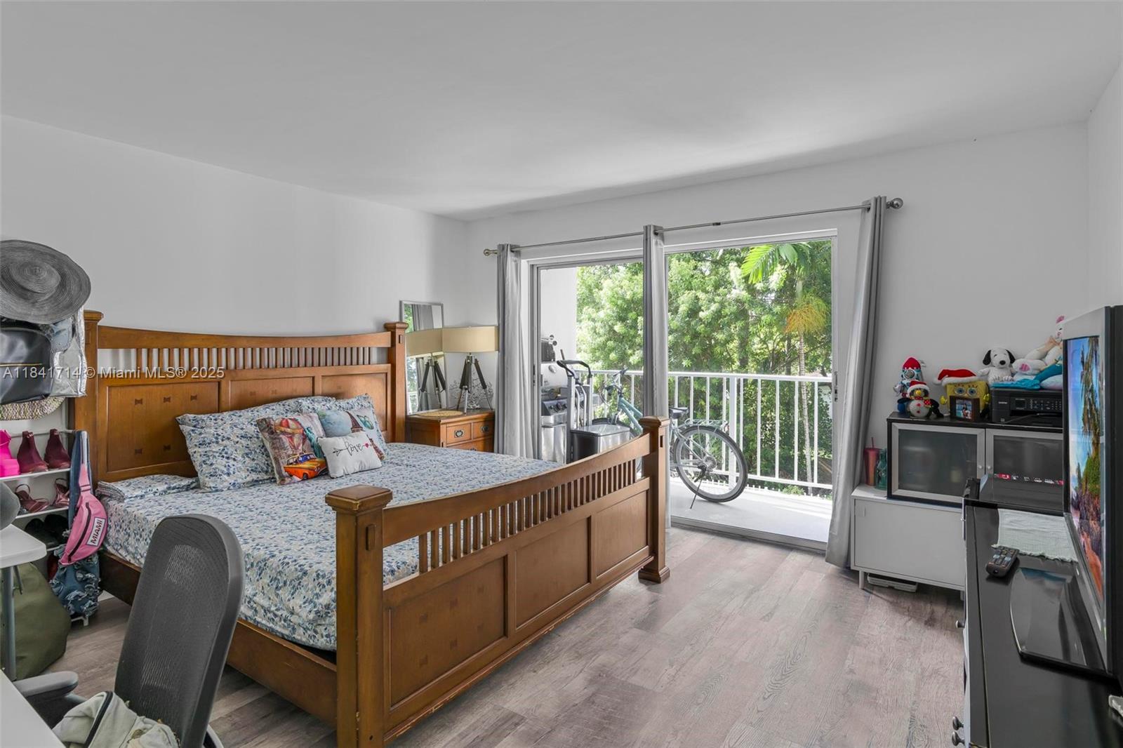 THE LEEWARD CONDO - Residential