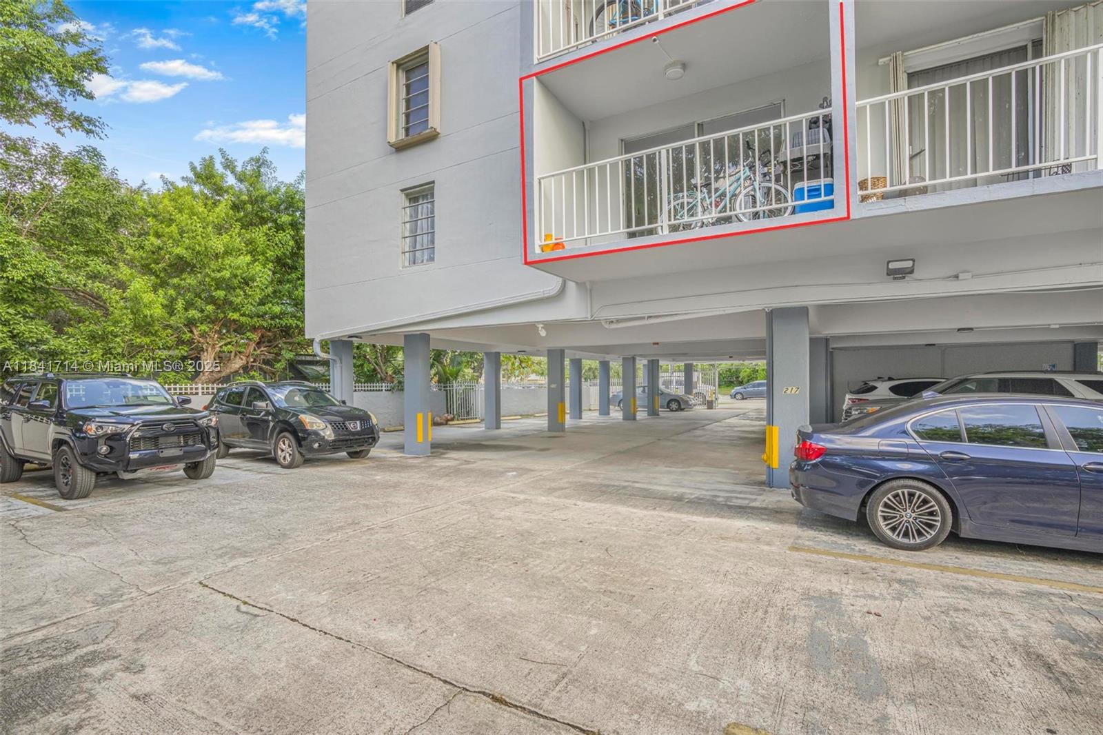 THE LEEWARD CONDO - Residential