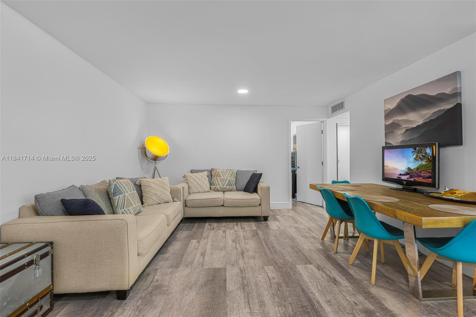 555 NE 123rd St 218-A