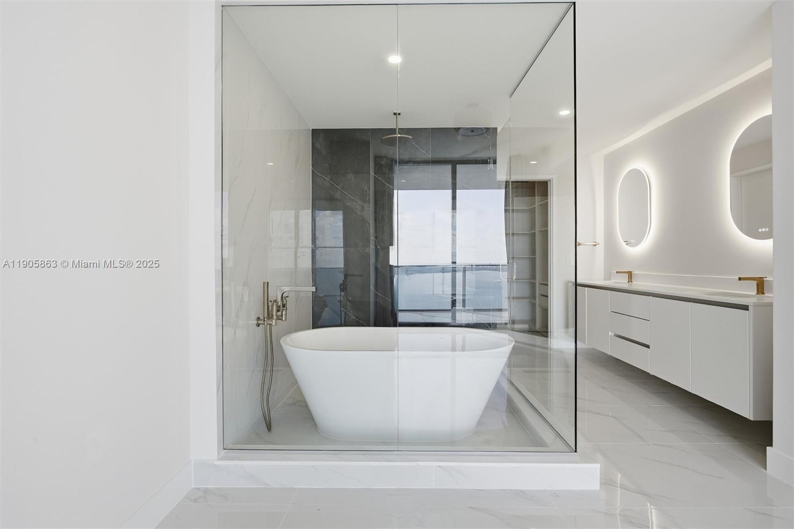 Aria Reserve South T - Residential Lease