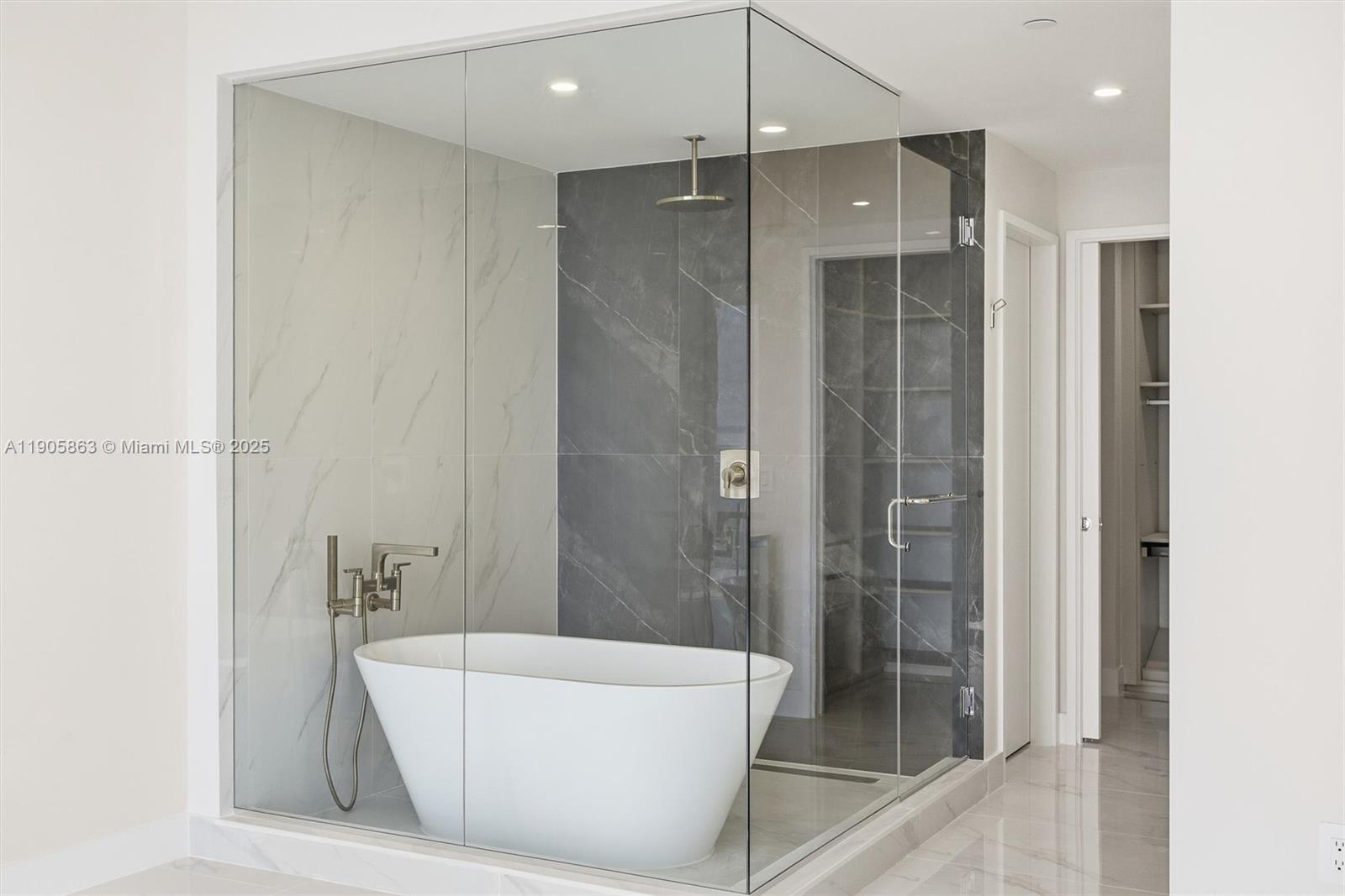 Aria Reserve South T - Residential Lease