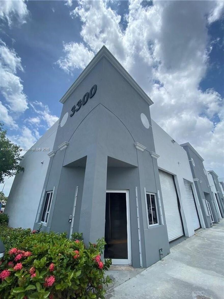 For Sale: +/-1,200 SF of excellent street-level office/warehouse space, fully air-conditioned. This property includes +/-200 SF of office area and a spacious open warehouse. Benefit from front-loaded access, along with an installed camera system and security doors for enhanced protection.