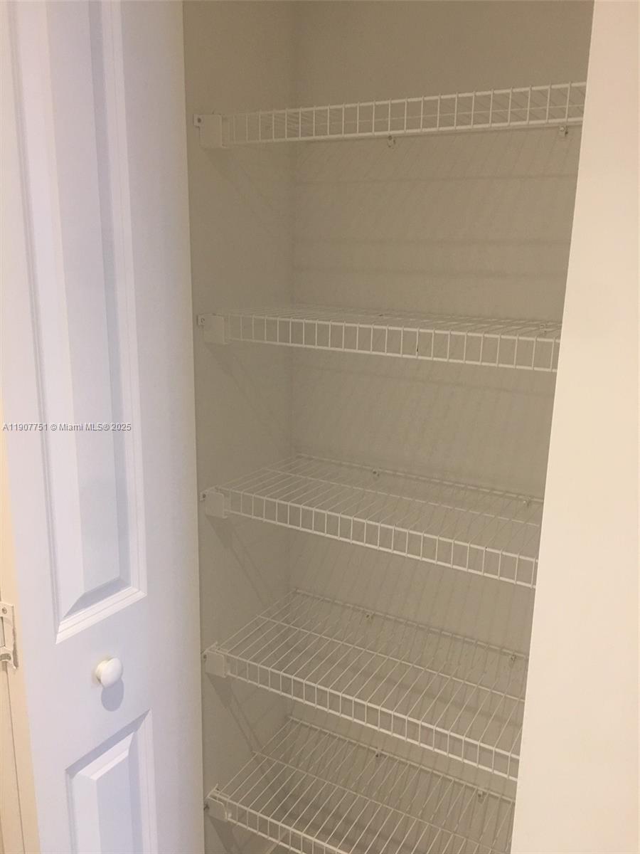 CANVAS CONDO - Residential Lease