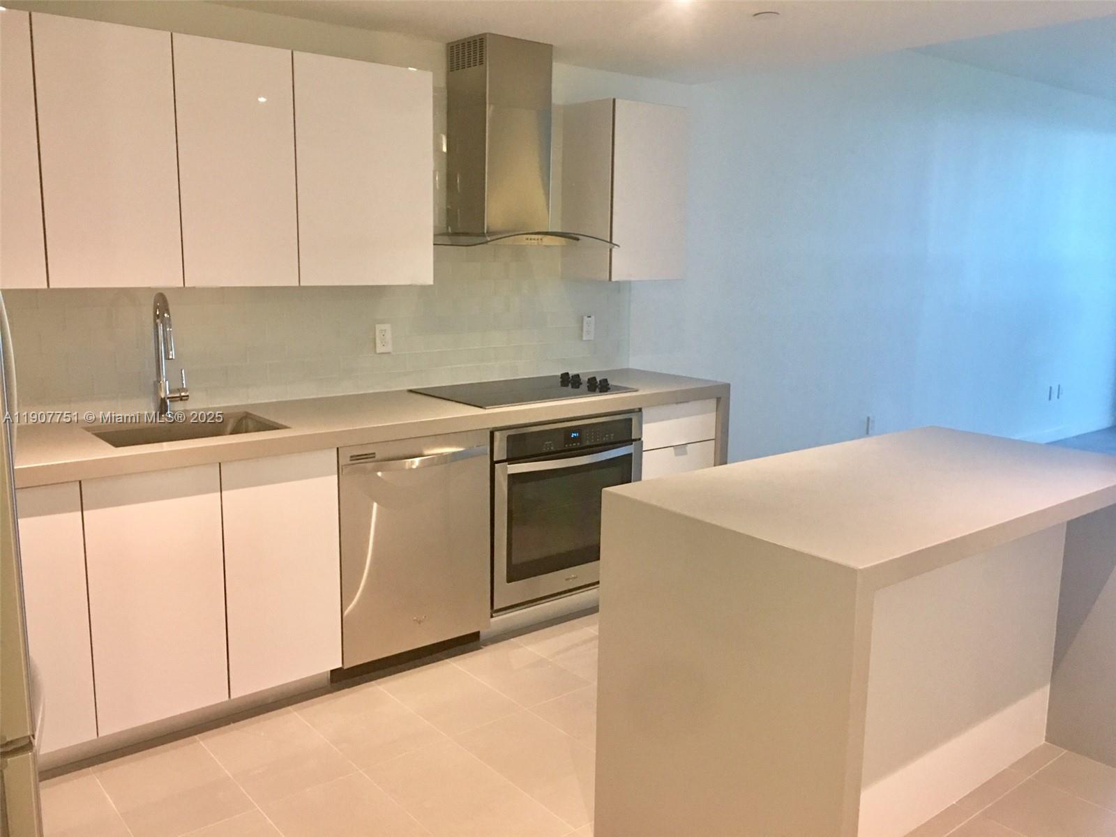 CANVAS CONDO - Residential Lease