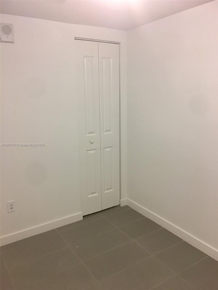 CANVAS CONDO - Residential Lease