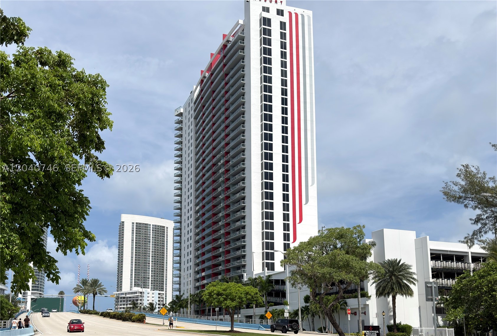 2602 E Hallandale Beach Blvd R1910