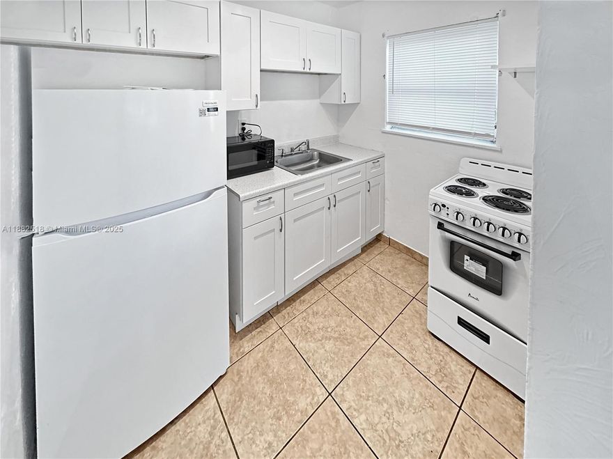 Discover comfort & convenience in this 1-bed, 1-bath apt. Only first month and security deposit to move in, Perfect for professionals, couples, or young individuals, this unit is in a prime location minutes from Hollywood Beach & downtown, with great dining, shopping & entertainment. Enjoy easy access to highways & public transport. A quiet yet well-connected neighborhood makes it ideal for living & growing. Water & power included! Don’t miss the chance to join a welcoming community. Schedule a tour today!